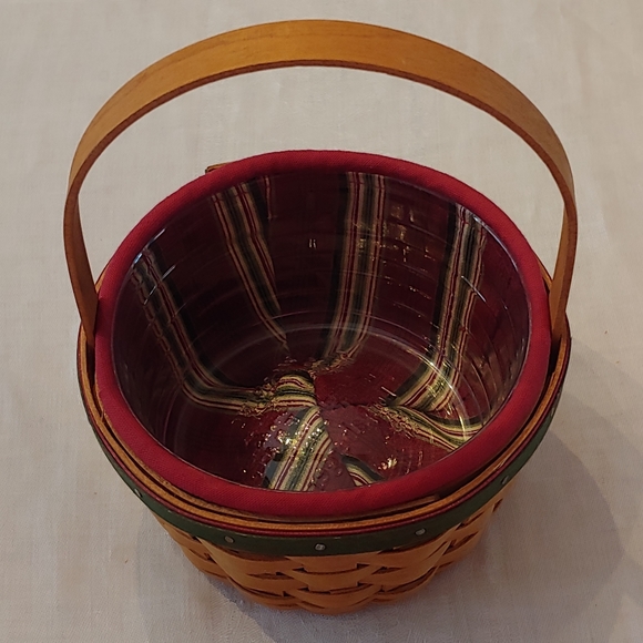 Longaberger Holiday Helper Basket - Picture 7 of 15